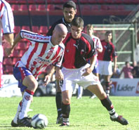 Archivo.&nbsp;Cuando fuere... La pasi&oacute;n por el cl&aacute;sico estar&aacute; viva, m&aacute;s all&aacute; de que sea s&aacute;bado o domingo. San Mart&iacute;n puede volver, aunque no se sabe si jugar&aacute; porque mantiene las cuatro amarillas. Y Graf quiere terminar el torneo a puro gol.